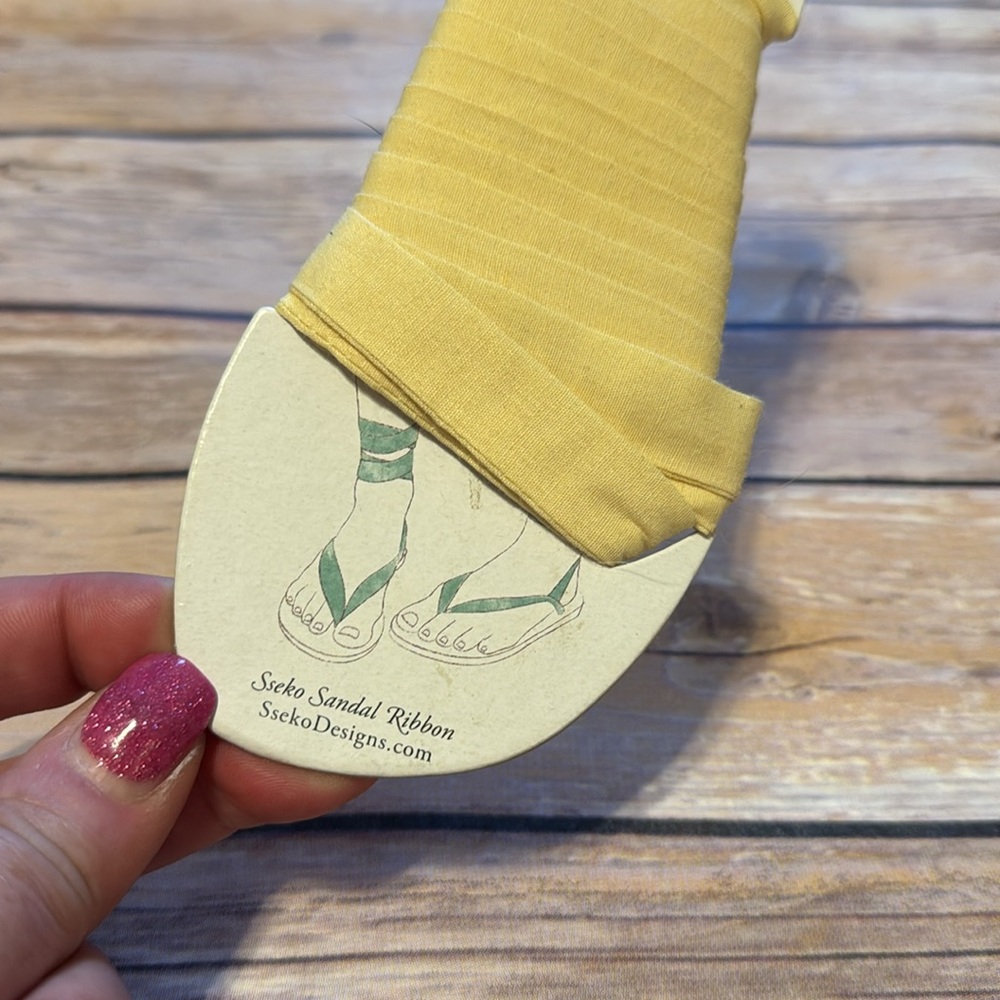 SSEKO Sandal Ribbon - Picture 2 of 3